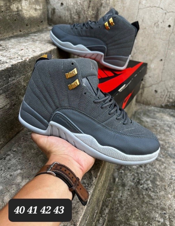 Producto - Jordan 12 y 9