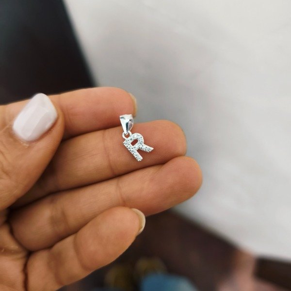 Producto - Dije inicial cubic (#320)