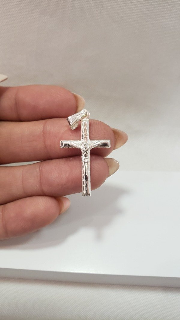 Producto - Dije cristo mediano
