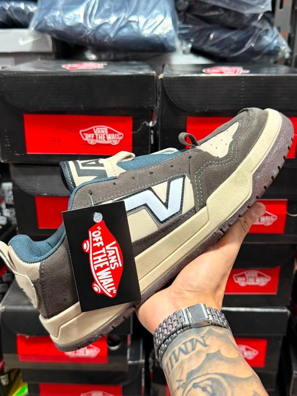 Producto - Vans Upland comb.