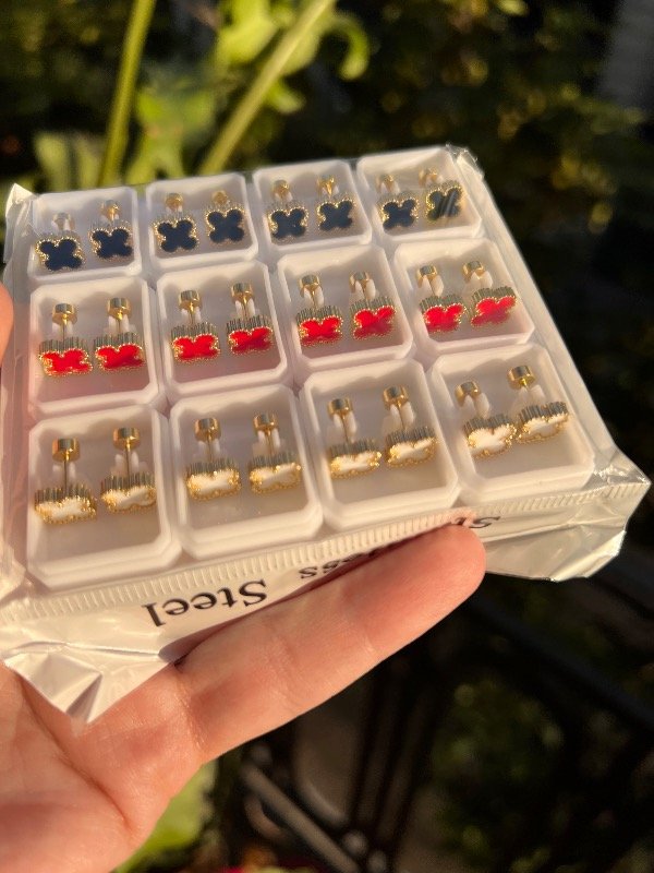 Producto - 12 pares de aros acero dorado vancleff