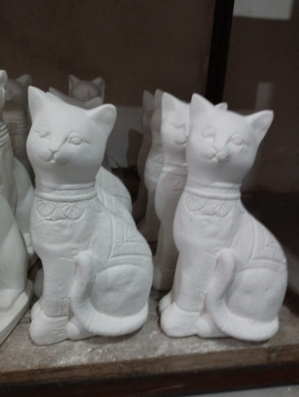 Producto - Gato labrado 25cm