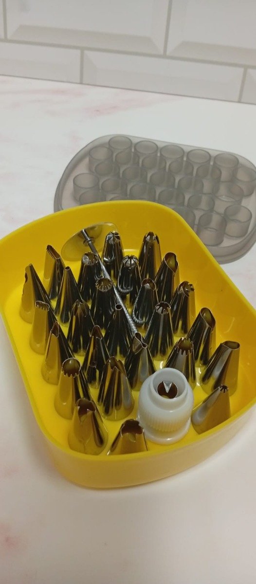 Producto - Caja boquillas x27 + acople + clavo para flores