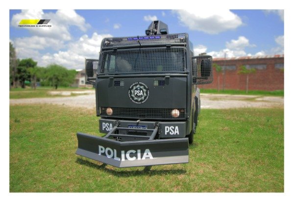 Producto - Hidrante Antidisturbios Modelo R-2500 sobre Ford Cargo 1119