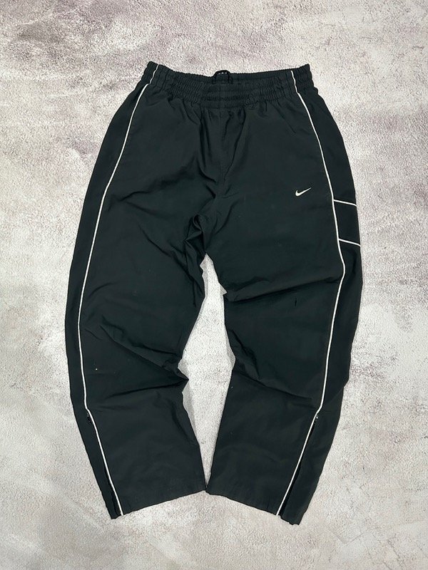 Producto - Pantalon Nike Tracks