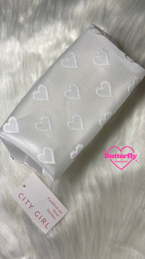 Producto - Neceser corazónes