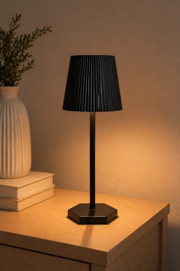 Producto - Lámpara LED plisada Total Black