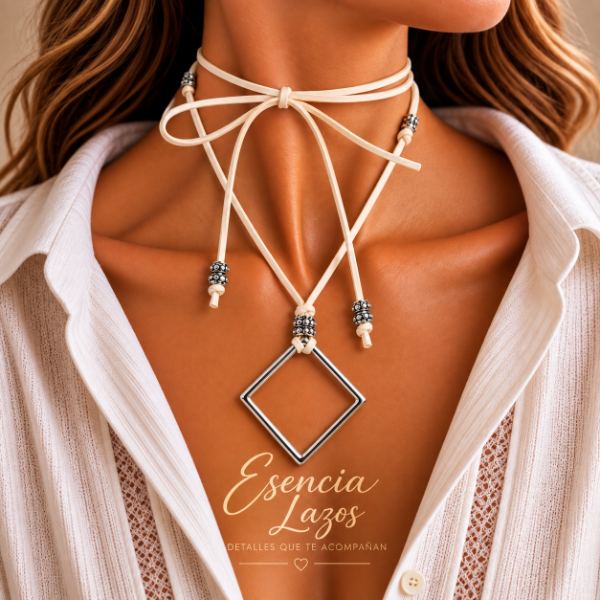 Producto - COLLAR ESENCIA LAZOS MARFIL