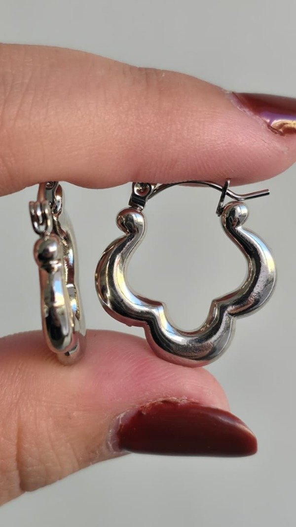 Producto - Argollas plateadas 12