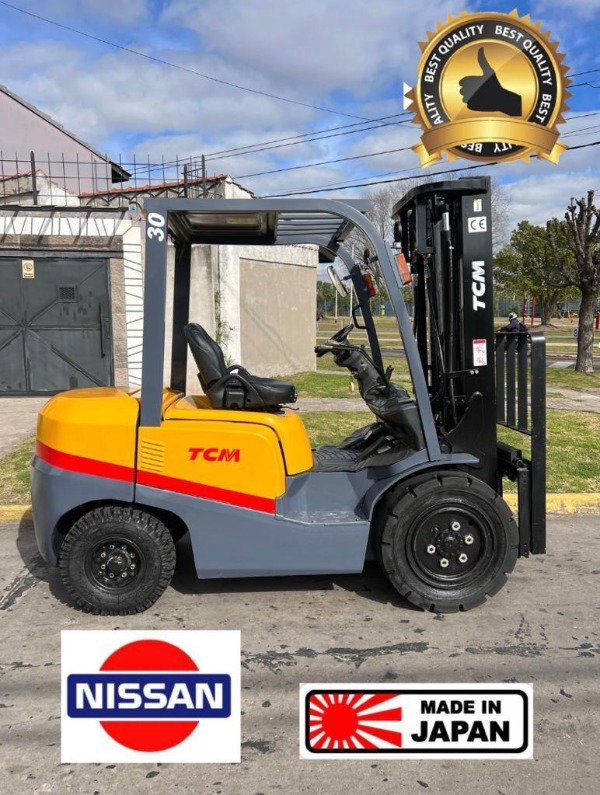 Producto - AUTOELEVADOR TCM 3000kg NAFTA