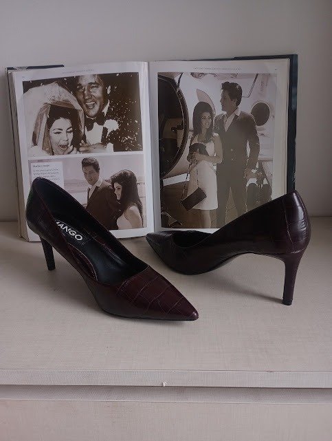 Producto - zapatos taco aguja marca Mango