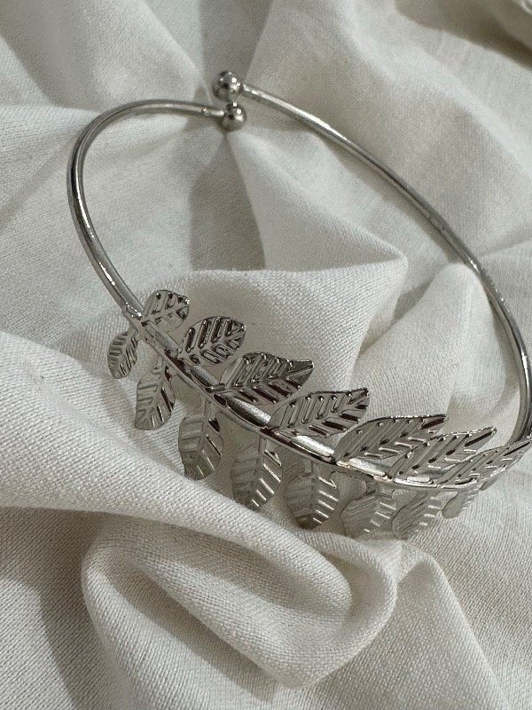 Producto - Brazalete plateado - 3