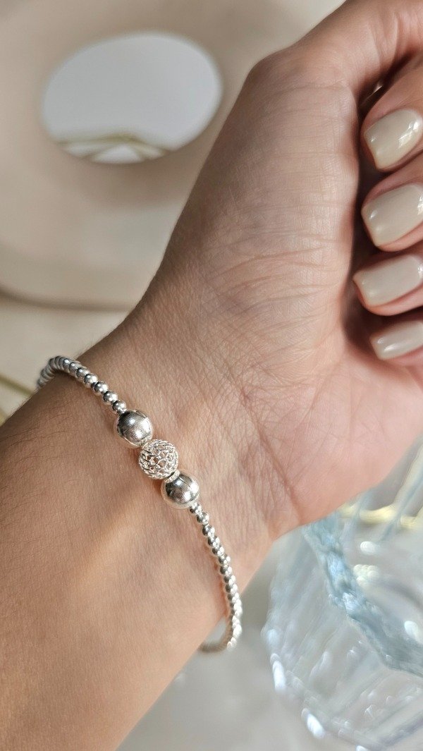 Producto - Pulsera multibolitas con bolita calada 18-20cm. Plata