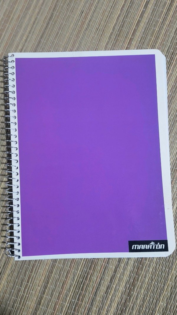 Producto - Cuaderno anillado clasico