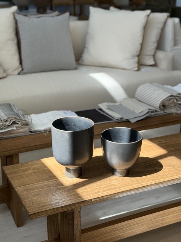 Producto - Par Vasijas negras