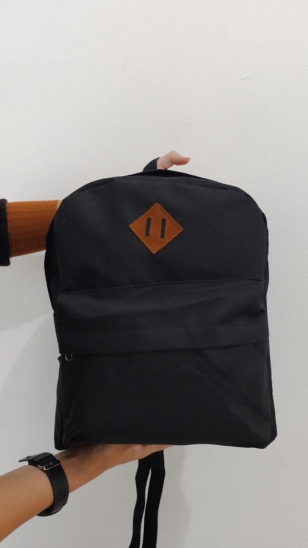 Producto - Mochila urbana negra