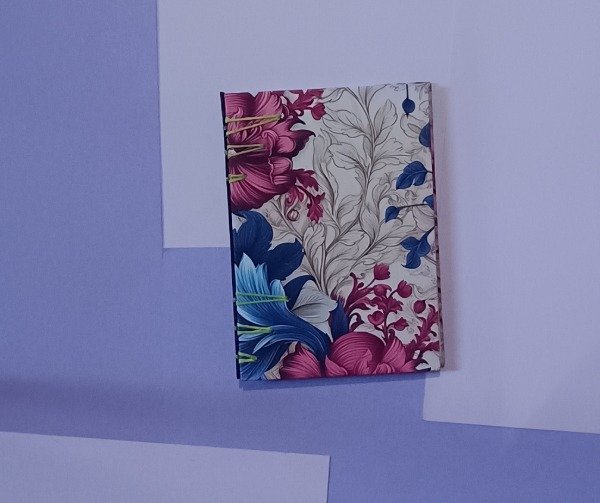 Producto - Flores rosadas y azules