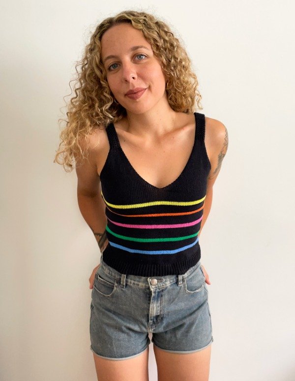 Producto - TOP RAYITAS NEGRO