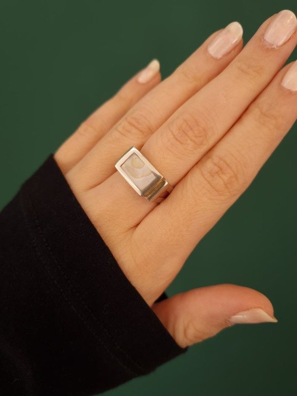 Producto - Anillo con piedra Nácar Plata925