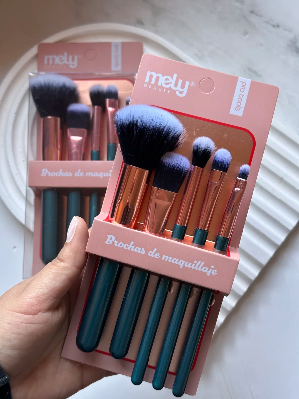 Producto - Set brochas Mely