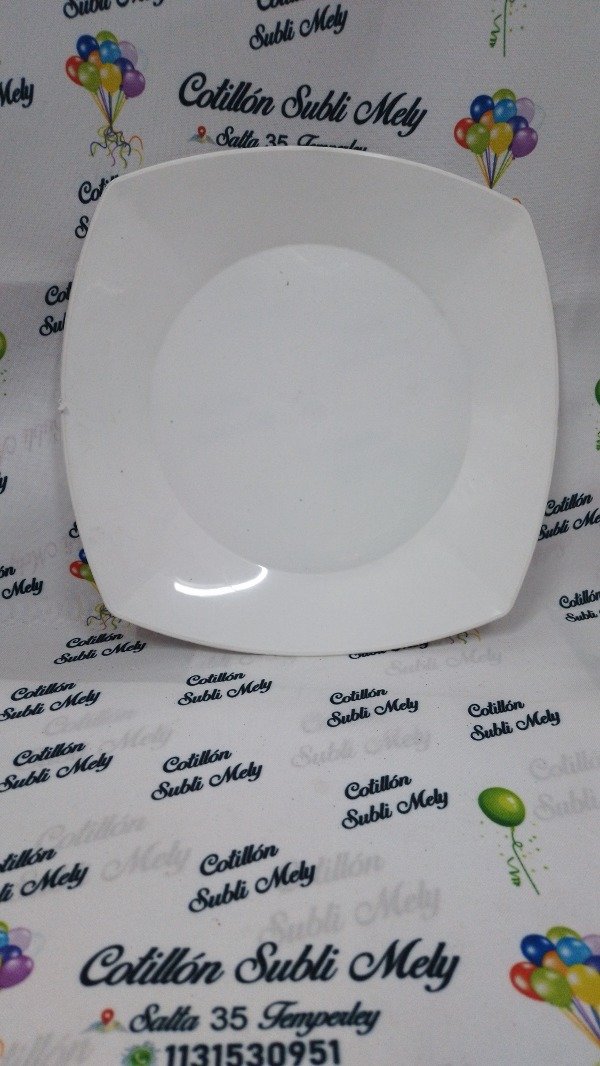 Producto - PLATO CUADRADO DE 22CM APTO PARA MICROONDAS COLOR BLANCO