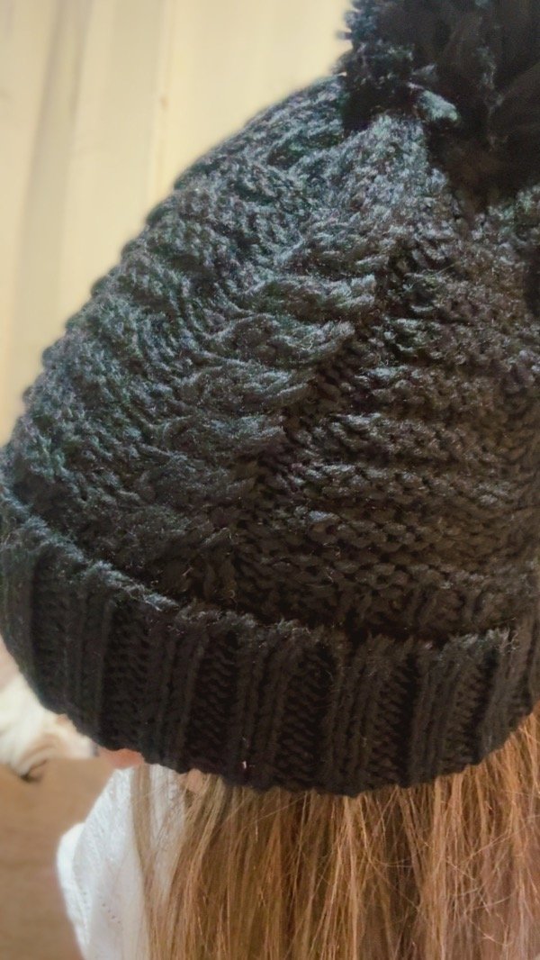 Producto - Gorro de lana con corderito