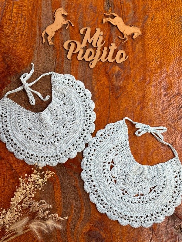 Producto - Babero Crochet Redondo Celeste Pastel