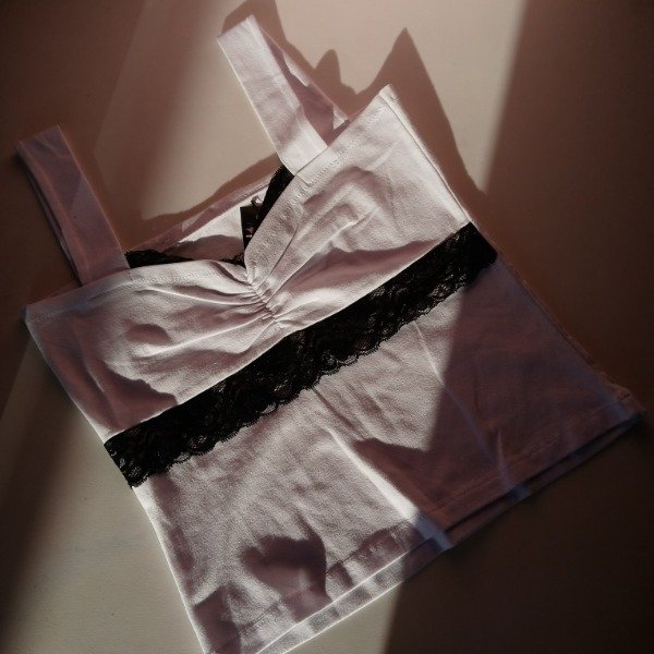 Producto - Musculosa broderie