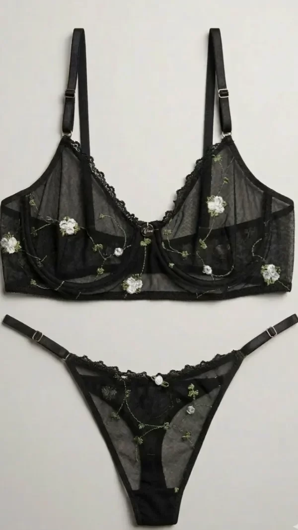 Producto - Conjunto Flores Blancas