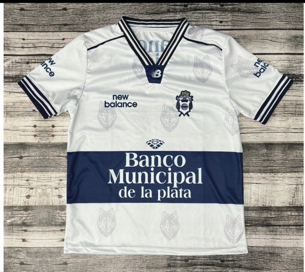 Camiseta retro de Gimnasia New Balance titular