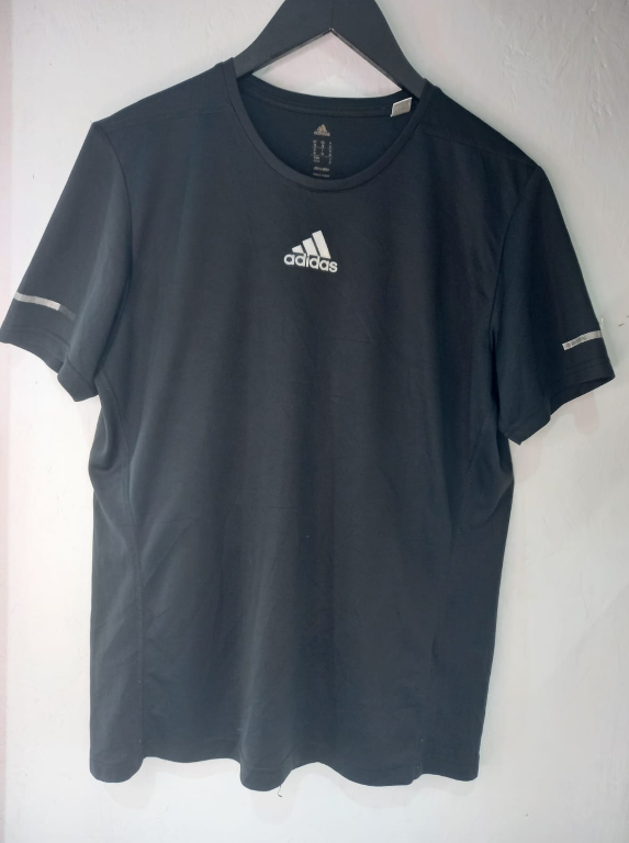 Producto - Remera deportiva Marca Ohana - OHA 74