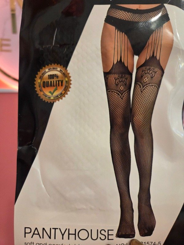 Producto - Panty abierta tipo Liguero. Varios diseños. - 6000 Ef