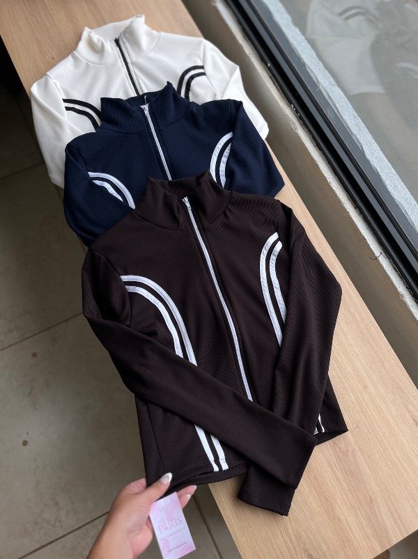 Producto - Remeras con cierre