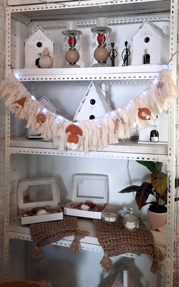 Producto - GUIRNALDAS NAVIDEÑAS DE TELAS NATURALES Y LUZ LED