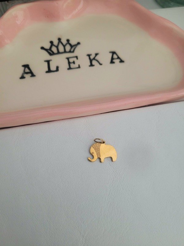 Producto - Dije elefante de acero dorado - 1