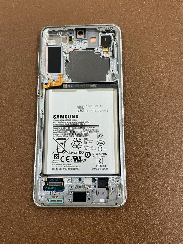 Producto - MODULO SAMSUNG S21 PLUS 5G DE EQUIPO + BATERIA. PLATEADO