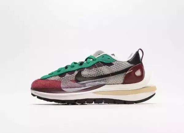 Producto - Sacai x Vaporwaffle - 7