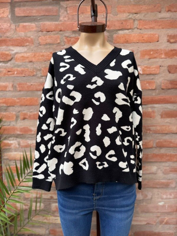 Producto - SWEATER PRINT ESCOTE V BREMER