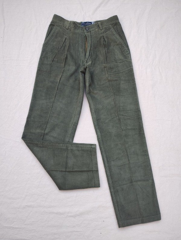 Producto - Pantalón corderoy verde. (NUEVO)