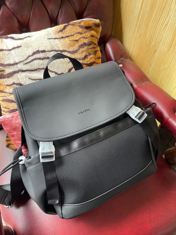 Producto - Mochila Amayra  Neoprene Negra