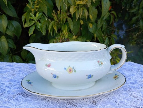 Producto - Salsera con presentoire de porcelana alemana Bavaria