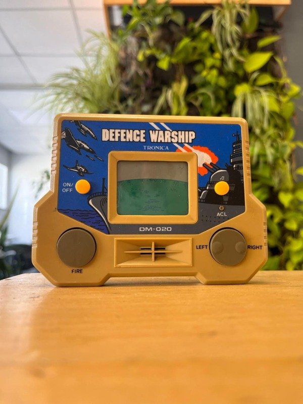 Producto - Consola Portatil Defence Warship