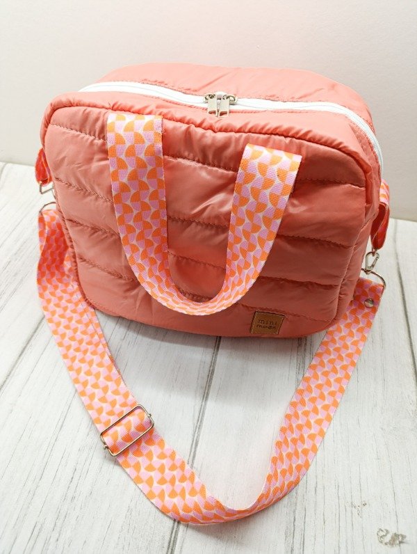 Producto - BOLSITO PUFFER CUADRADO SALMÓN