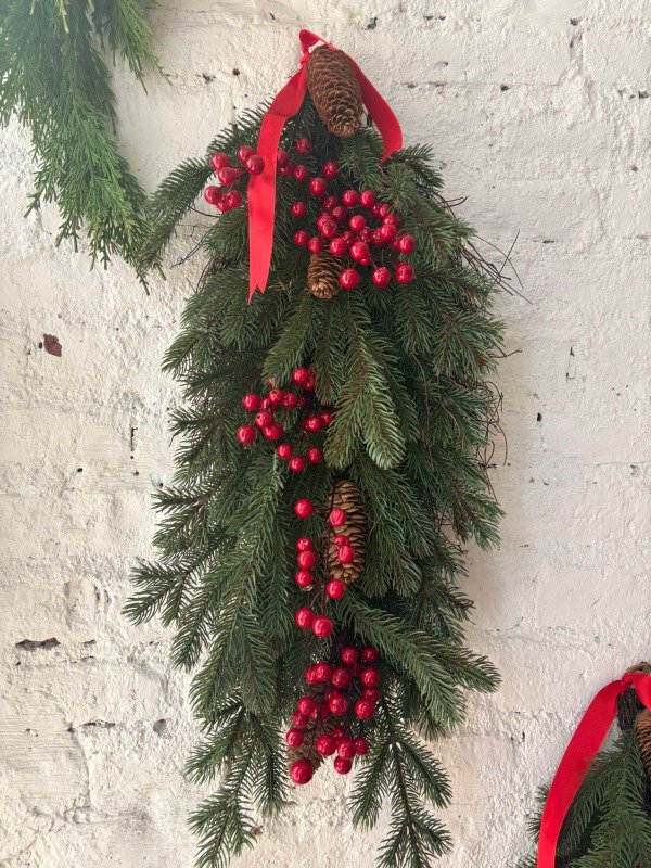 Producto - MUERDAGO DE PIÑAS Y BERRY'S