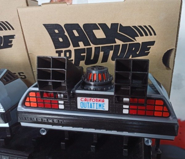 Producto - Delorean - Back to the Future - Porta llaves