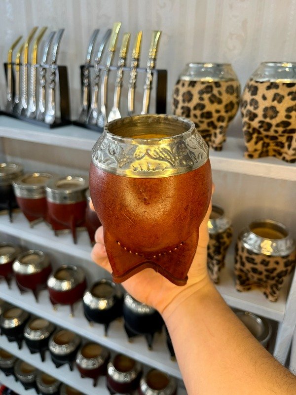 Producto - Mate Torpedo Virola de Alpaca Cincelada Color Borravino