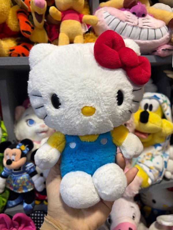Producto - Hello Kitty con ropita tradicional sanrio