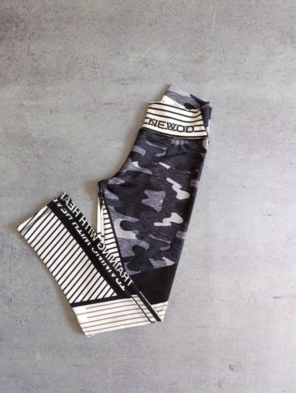 Producto - CALZA CAMUFLADA GRIS/NEGRO