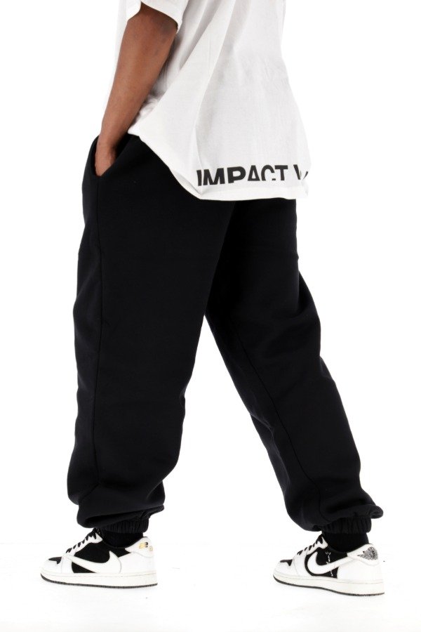 Producto - Jogger ESSENTIAL Black