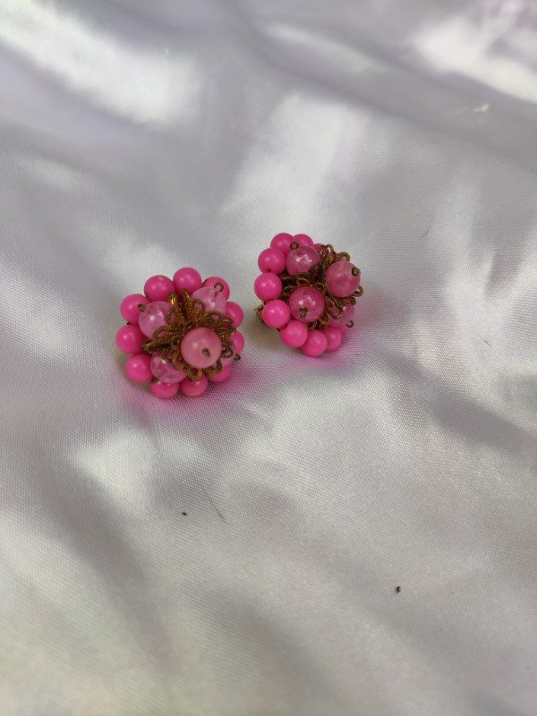 Producto - Aros Fucsia A Presión